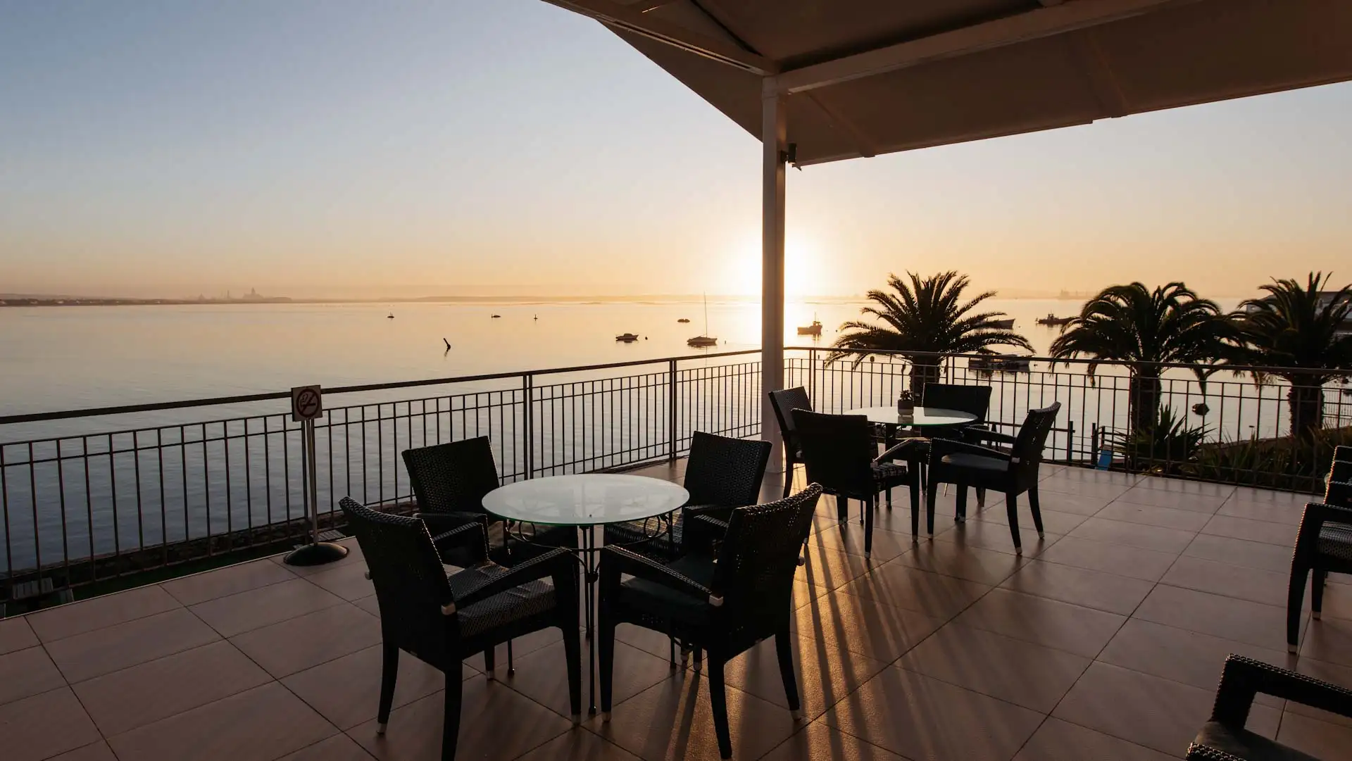 best times to visit saldanha bay